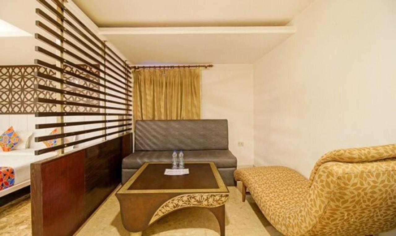 Fabhotel Oakwey Inn Indiranagar バンガロール エクステリア 写真