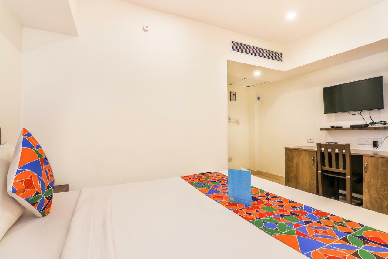 Fabhotel Oakwey Inn Indiranagar バンガロール エクステリア 写真