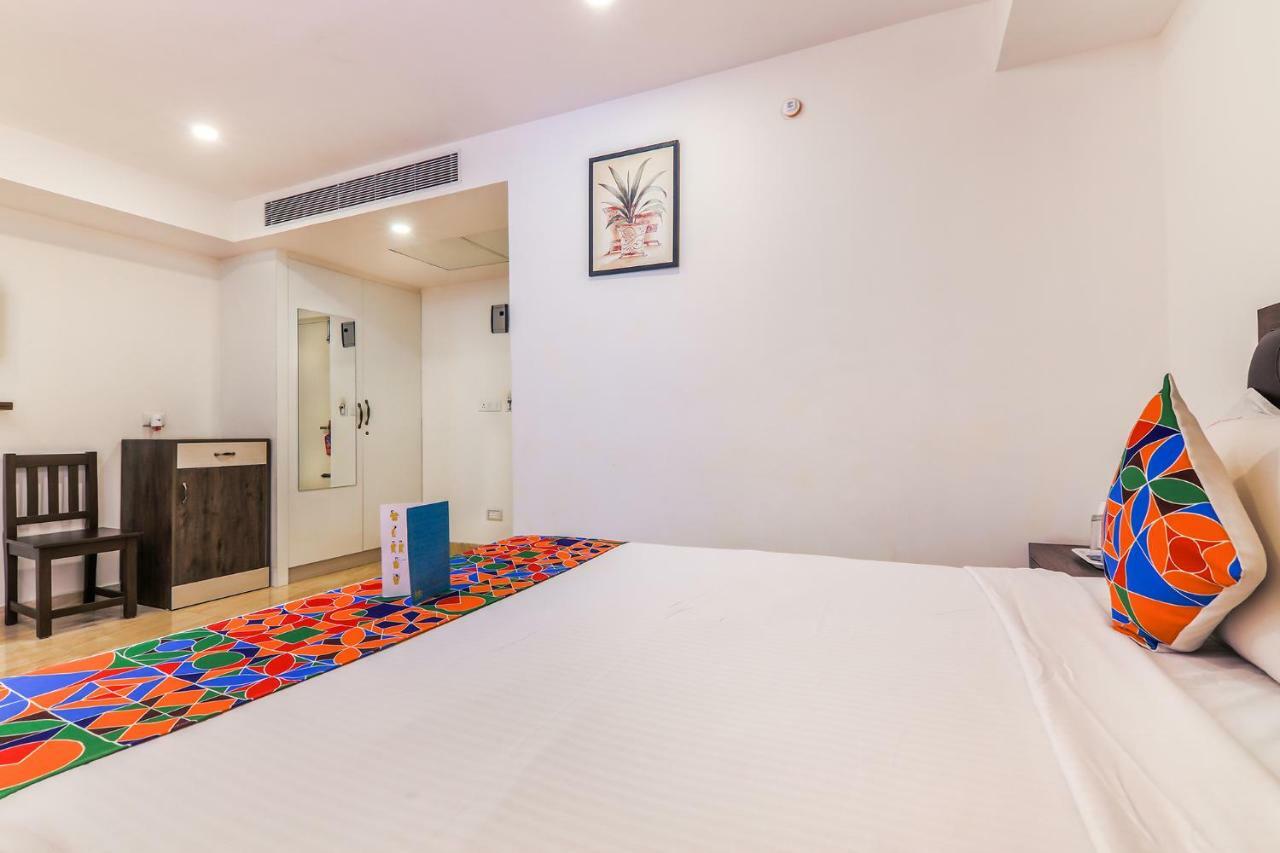 Fabhotel Oakwey Inn Indiranagar バンガロール エクステリア 写真